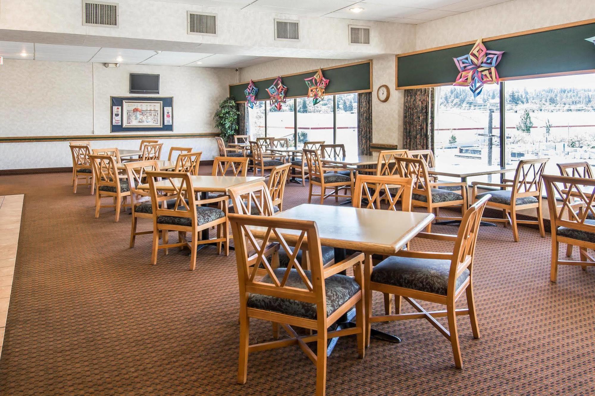 Ramada By Wyndham Downtown Spokane Kültér fotó