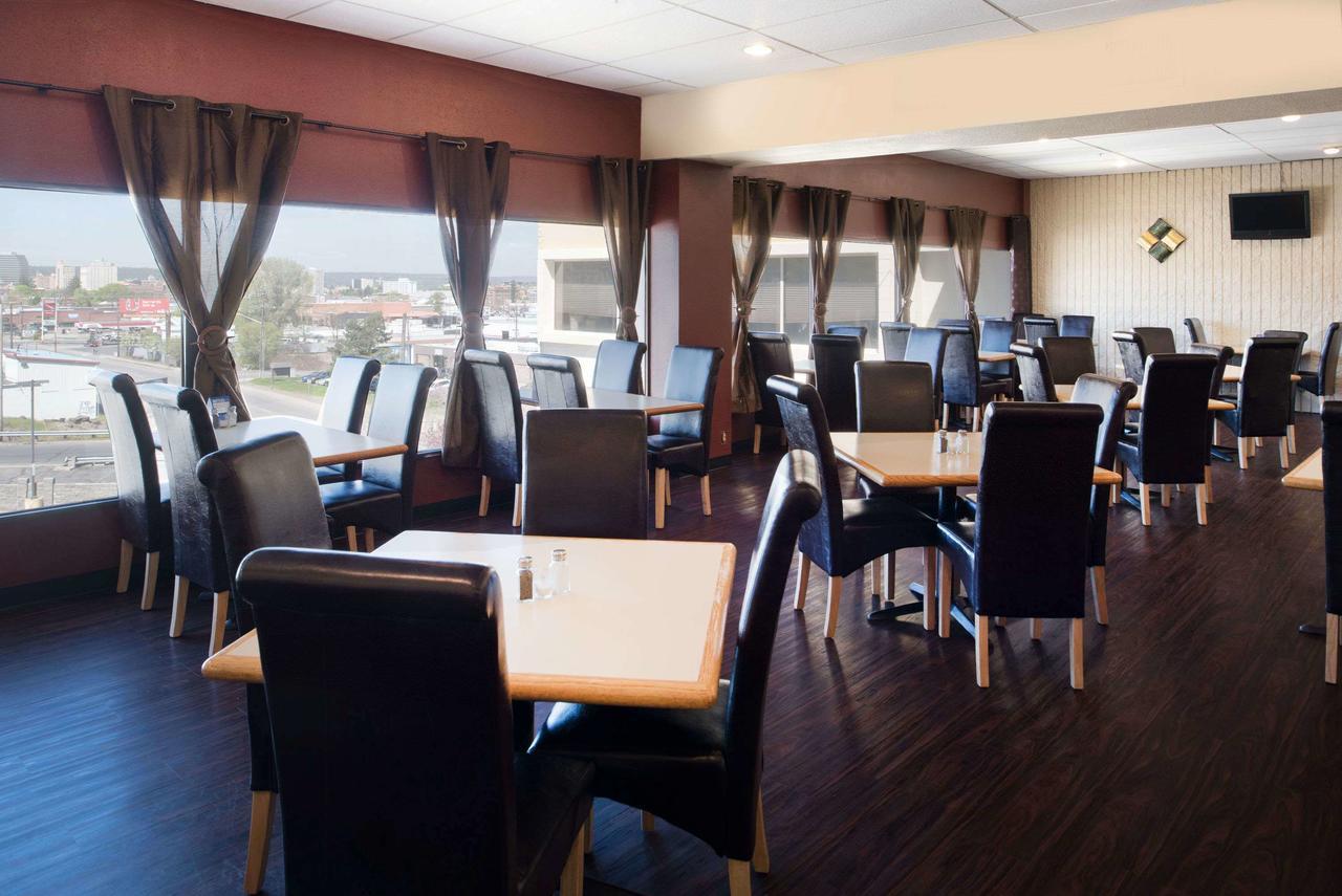 Ramada By Wyndham Downtown Spokane Kültér fotó